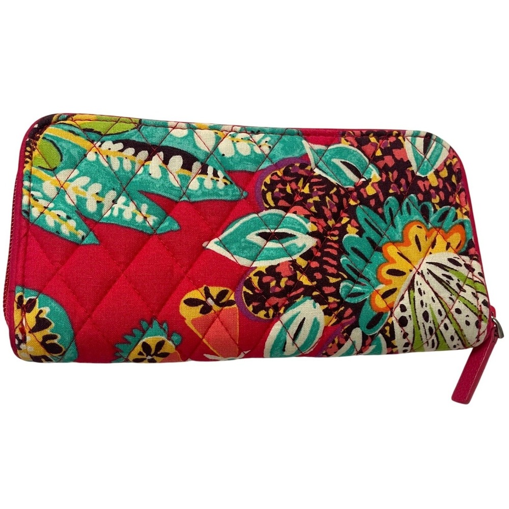 Vera Bradley Zip Around Georgia Wallet  Colorful Floral Pattern Red Interior
